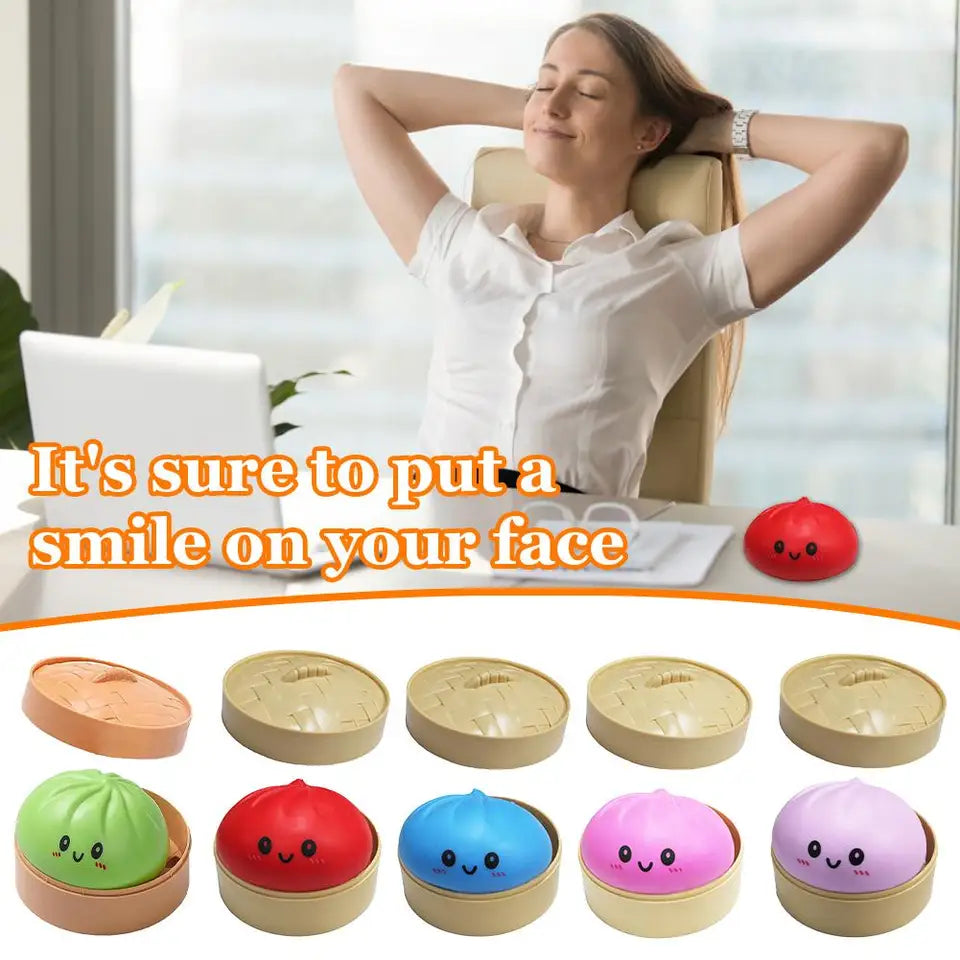 1Pcs Simulation Dumpling Stress Ball Fidget Toy with Mini Steamer, Soft Squeeze Dough Sensory Hand Toy, Food Shape Anxiety Stress Relief Desk Toy 2026 New